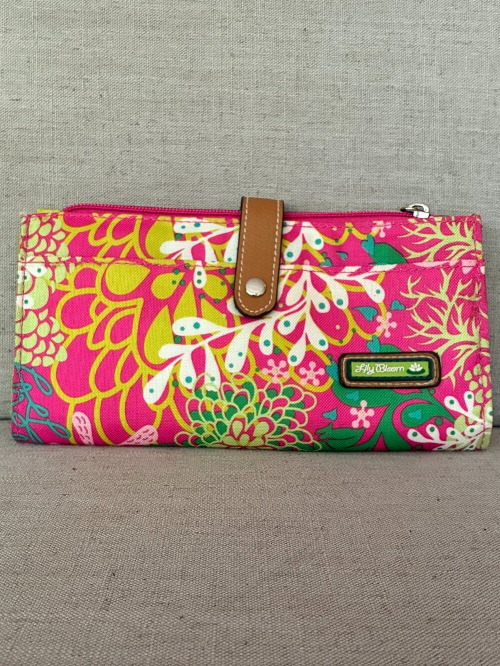 Lily Bloom wallet